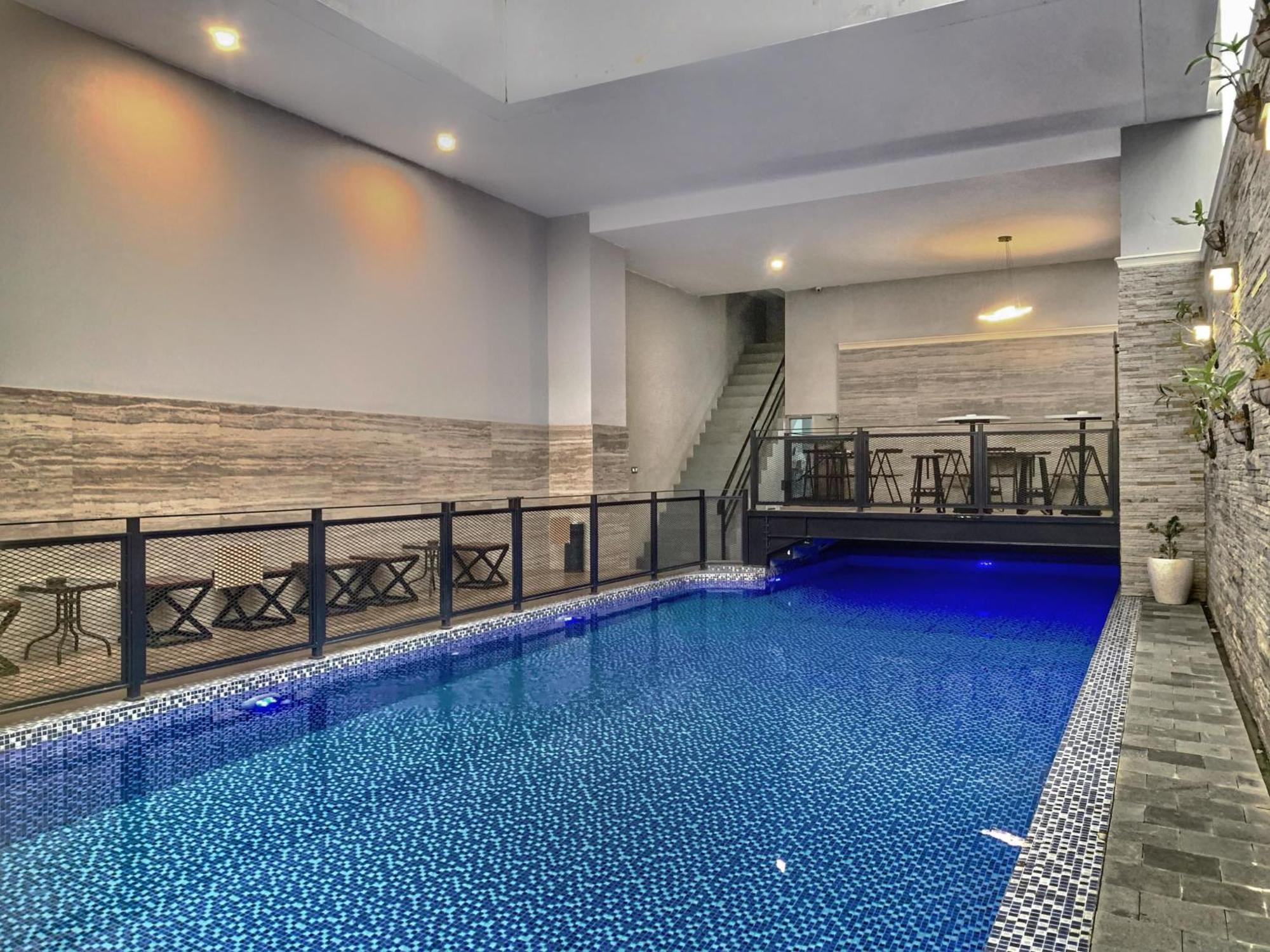 Grand Kangen Hotel Urip Sumoharjo Джокьякарта Экстерьер фото