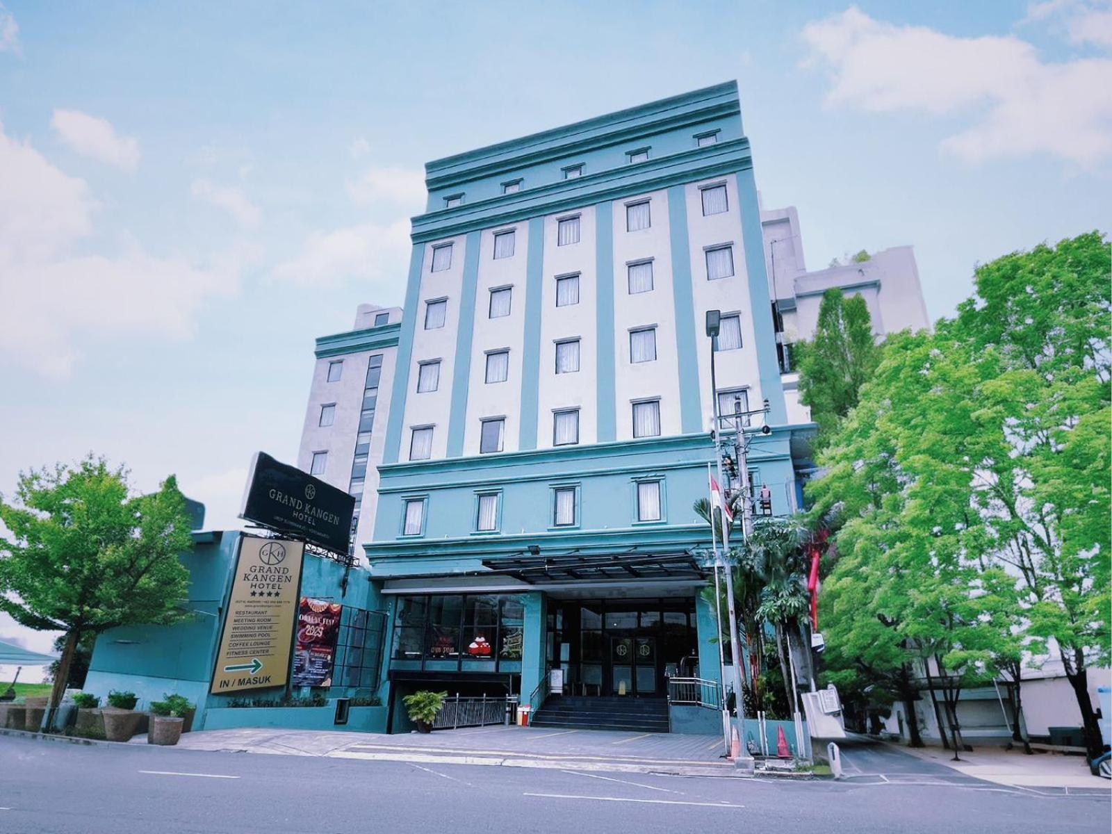 Grand Kangen Hotel Urip Sumoharjo Джокьякарта Экстерьер фото